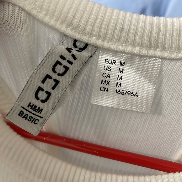 H&M cropped vest top | NWOT - Picture 8 of 9